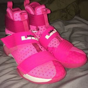 Nike LeBron Soldier Zoom 10 - Cancer Awareness